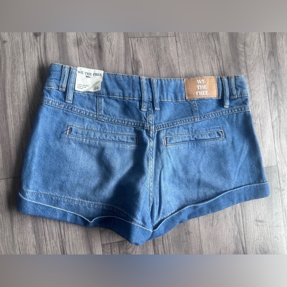 We The Free Light Blue Jean Shorts - Picture 2 of 7